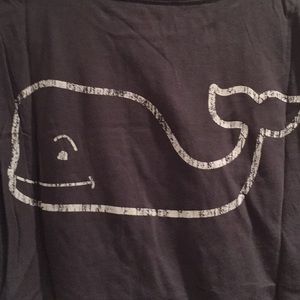 Vineyard Vines xs tee shirt